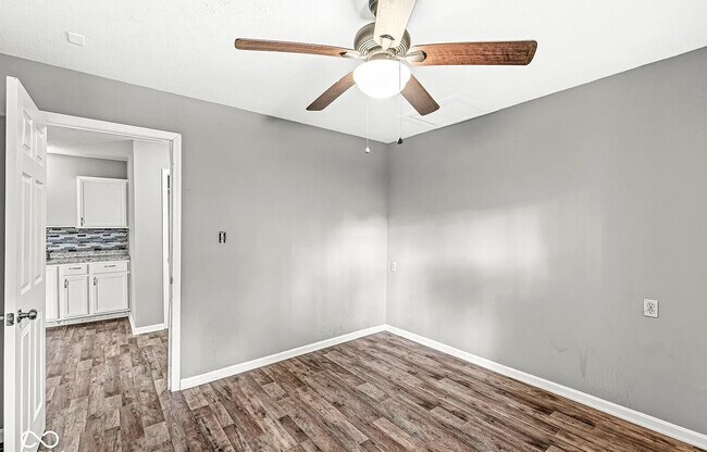 Building Photo - 841 Birch Ave