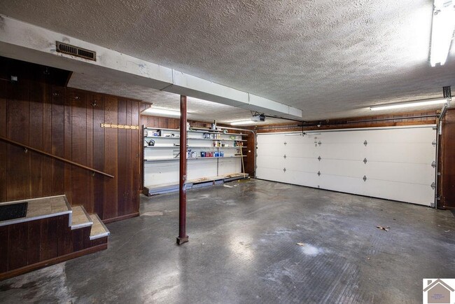 Building Photo - 51 Martin Cir