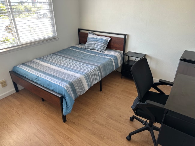 Building Photo - 412 Rosemont Dr