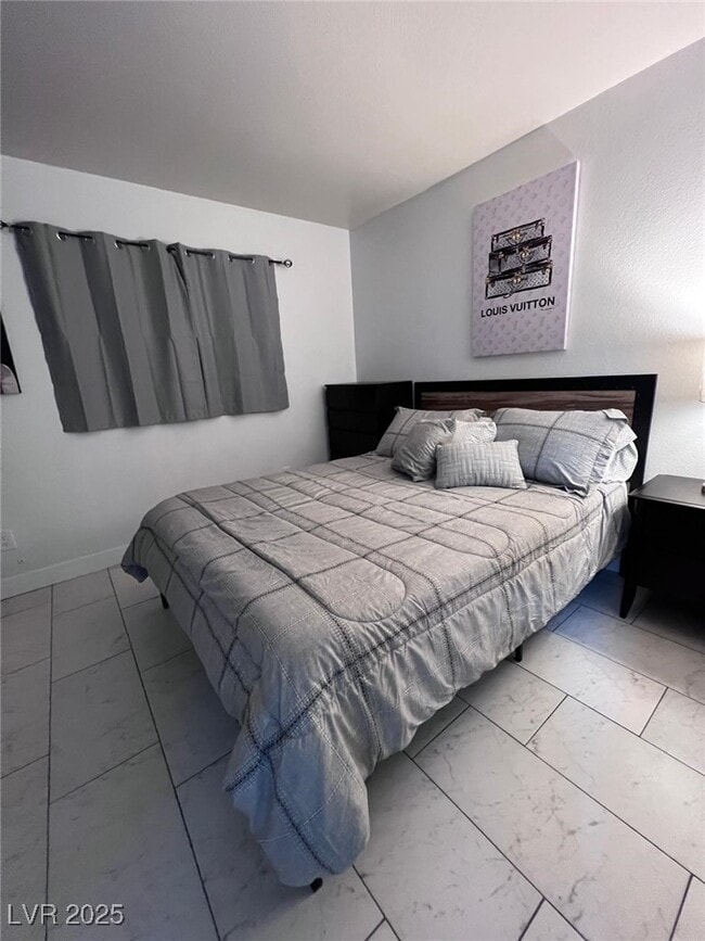 Building Photo - 5415 Oxbow St