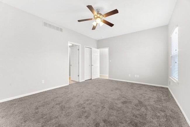 Building Photo - 2885-2885 5th St