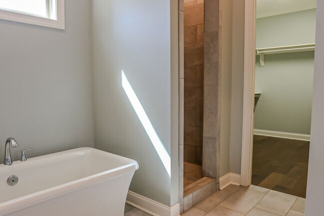 Building Photo - Tuscan Ridge Home