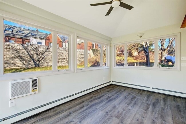 Building Photo - 66 Tyndall Ave