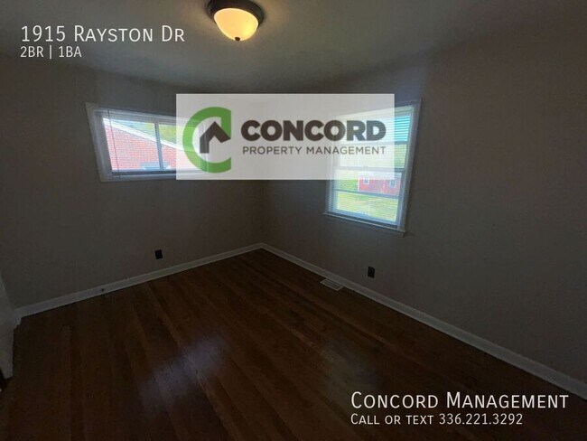 Building Photo - 1915 Rayston Dr