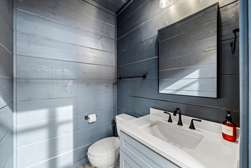 Building Photo - 528 Warbonnet Wy