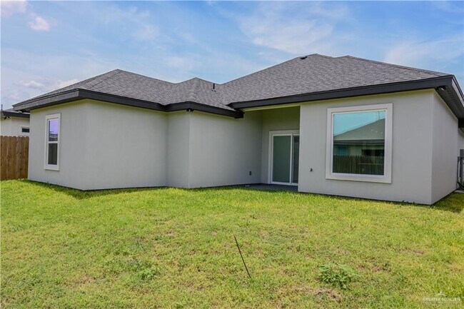 Building Photo - 6008 N Pedaso del Sol St