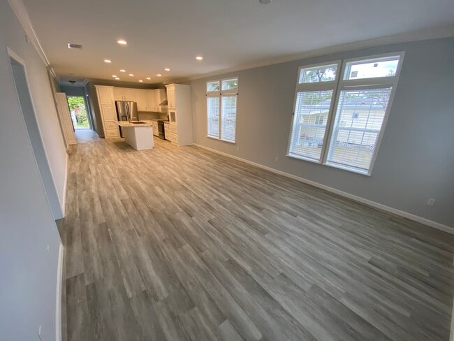 Building Photo - 80 John F Kennedy St