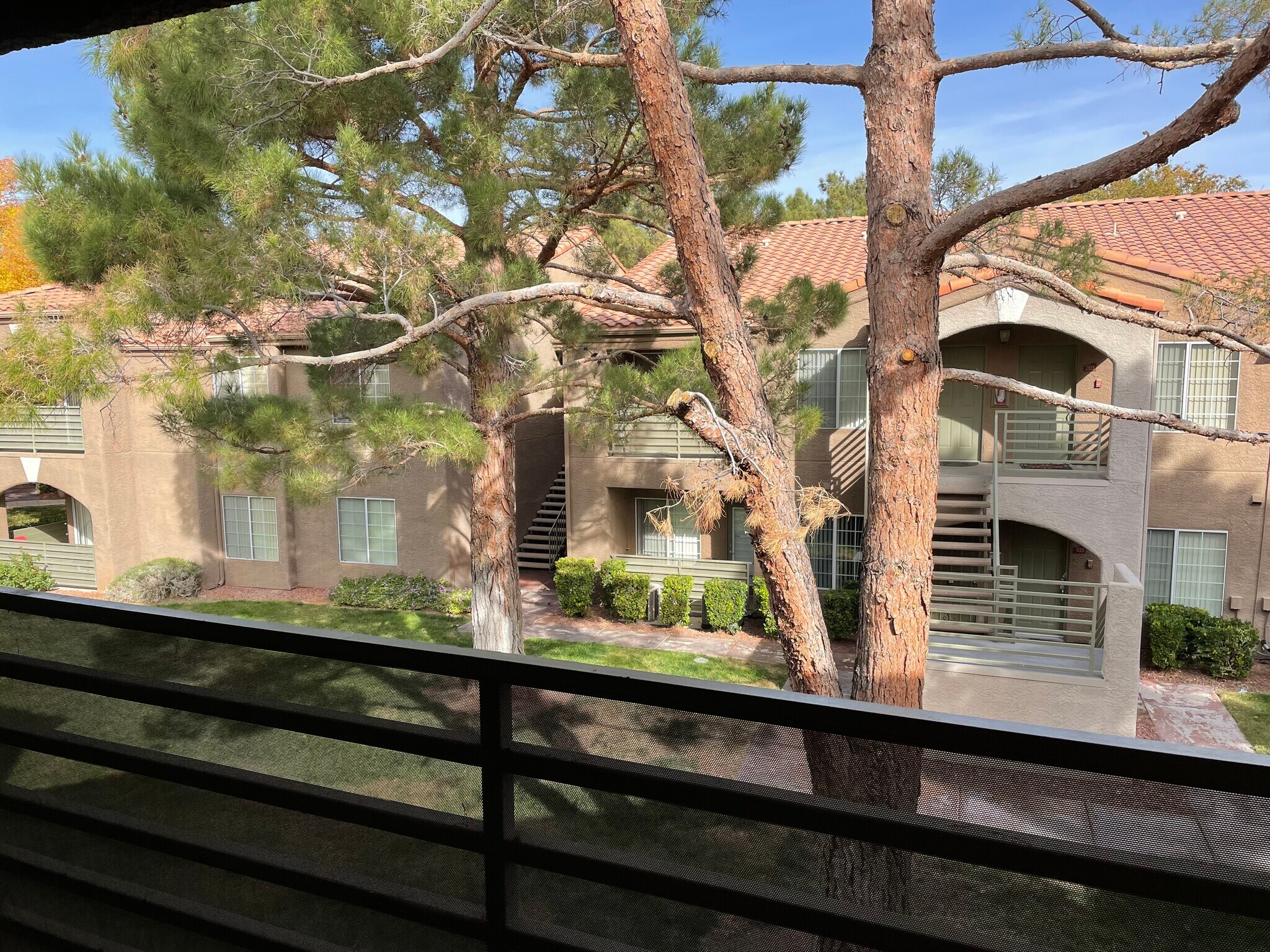 Building Photo - 2111 Sealion Dr