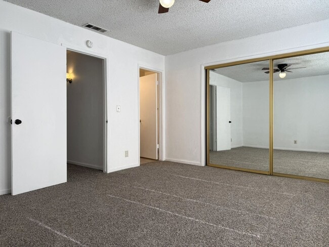 Building Photo - 1445/1447 Madison Ct.