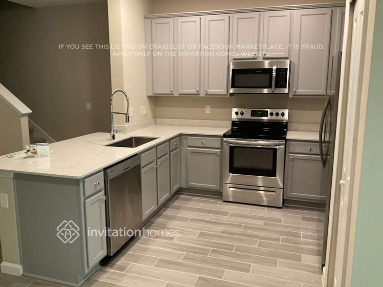 Building Photo - 395 Cherry Ridge Dr