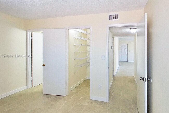 Building Photo - 2020 NW 119th St