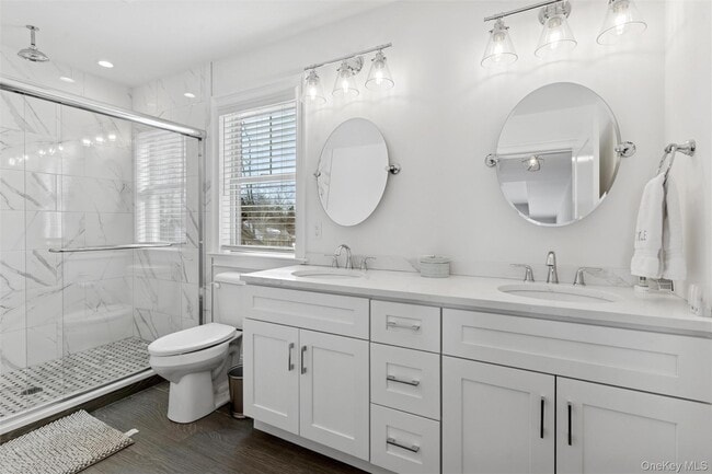 Building Photo - 1510 Maple Ln