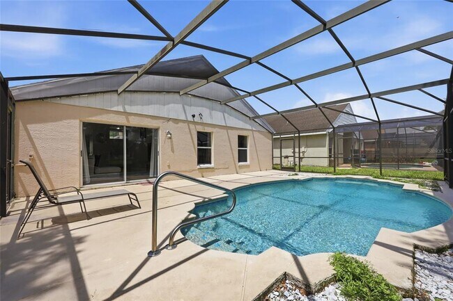 Building Photo - 2537 Chatham Cir