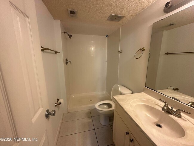 Building Photo - 3865 Campenero Ct