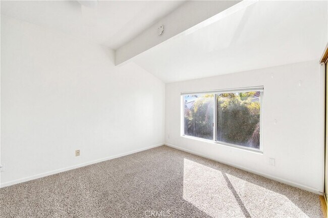 Building Photo - 16293 Wayfarer Ln