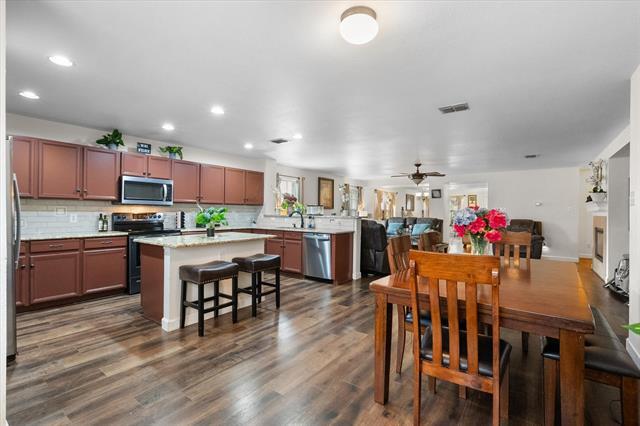 Building Photo - 1315 Foster St