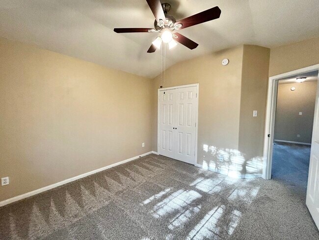 Building Photo - 5903 Llano Creek Dr