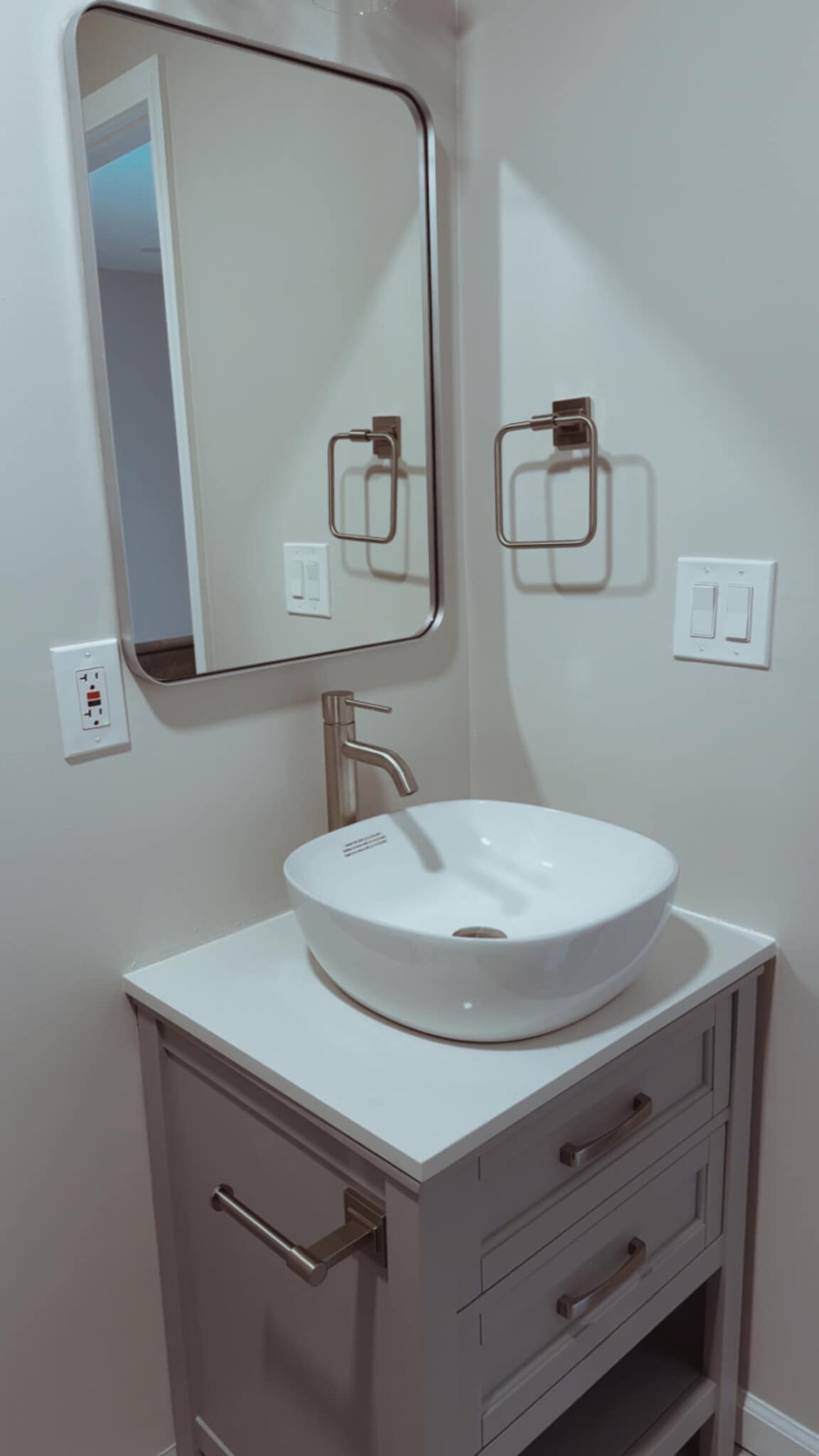 Building Photo - 67 Forrest Pl