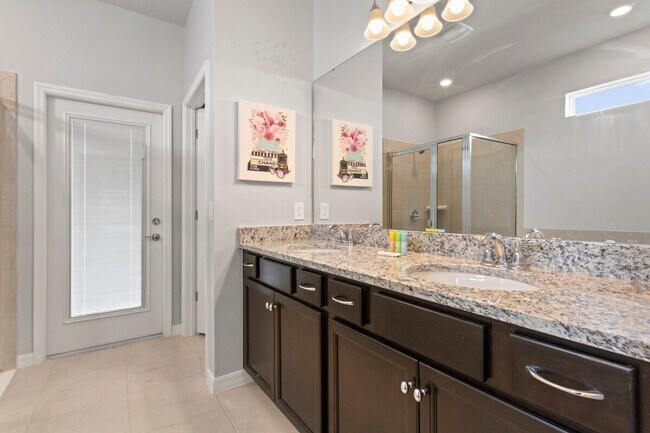 Building Photo - 2217 Lelani Cir