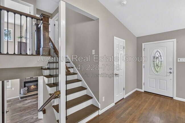 Building Photo - 6 The Knolls Ln