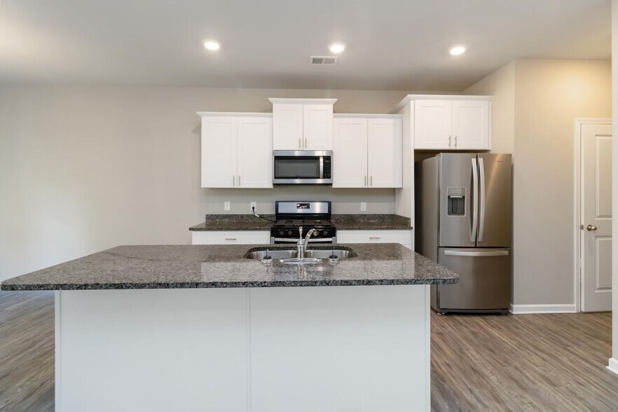 Building Photo - 78 Denver Ave