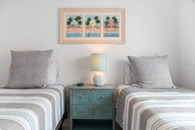 Building Photo - 6708 Sarasea Cir