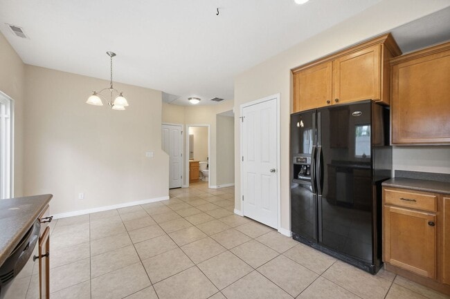 Building Photo - 1427 E 6175 S