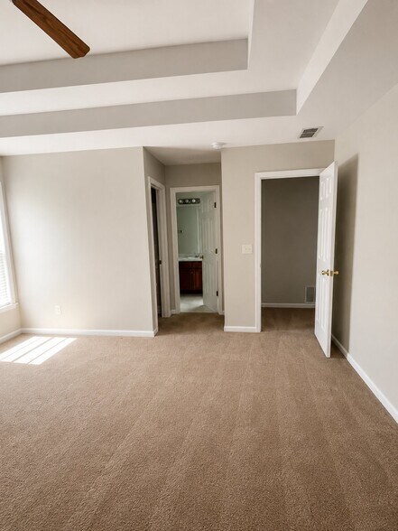 Building Photo - 212 Rankin Cir