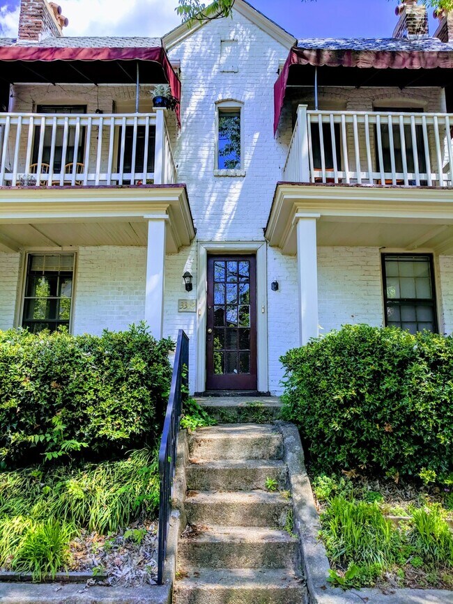 Building Photo - 3312 Ellwood Ave