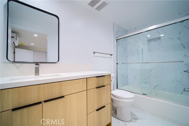 Building Photo - 259 S Ave 54