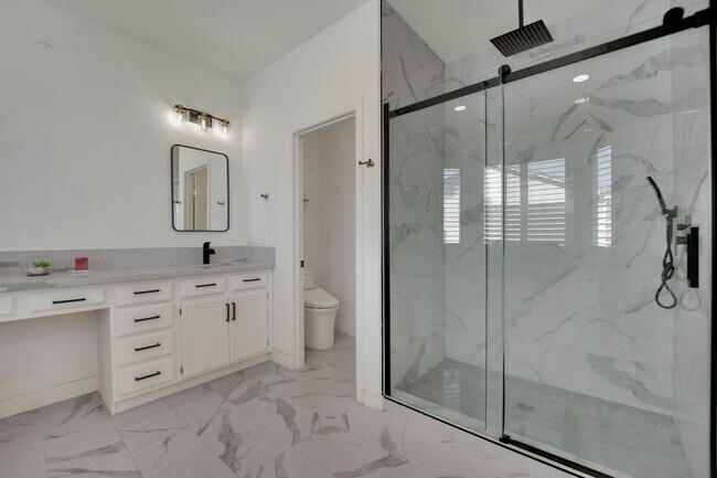 Building Photo - 10336 Early Morning Ave