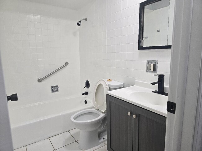 Building Photo - 15041 Dobson Ave