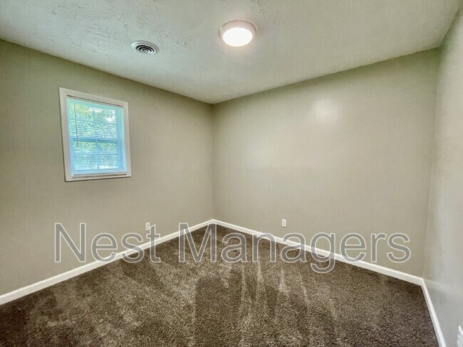 Building Photo - 6405 Lorell Ct
