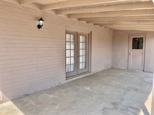 Building Photo - 949 W Parkway Blvd