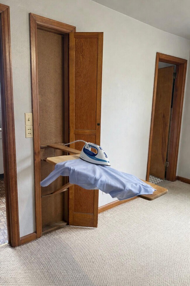 Building Photo - Sunset