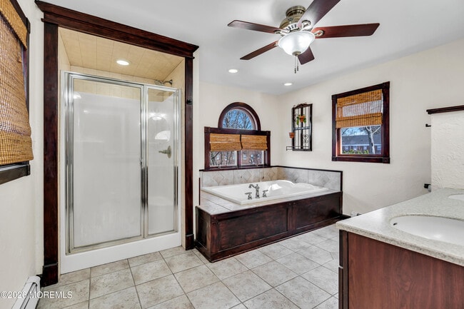 Building Photo - 24 St Nicholas Pl