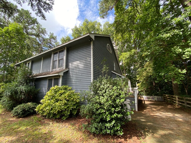 Building Photo - 700 Grove Ave