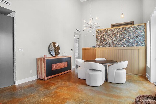 Building Photo - 27 Harvard Ave