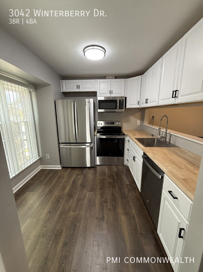 Building Photo - 3042 Winterberry Dr