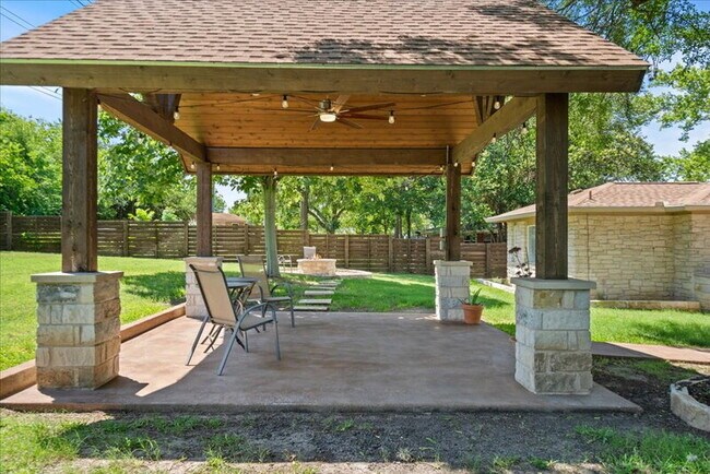 Building Photo - 4809 Roundup Trail