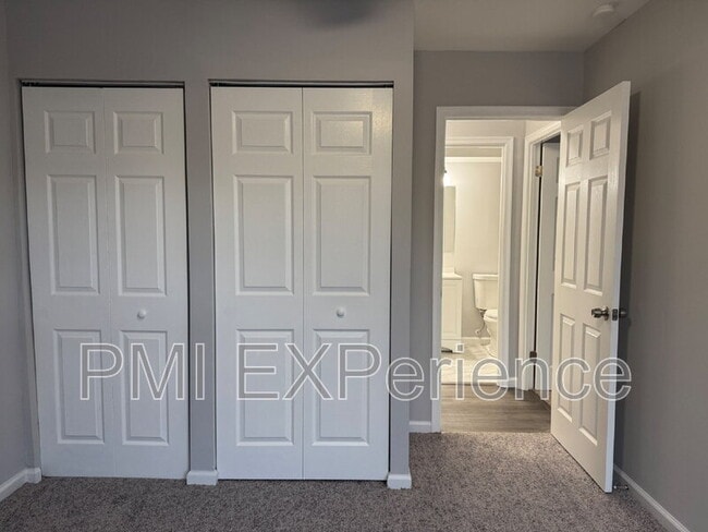 Building Photo - 10114 Scotch Hill Dr