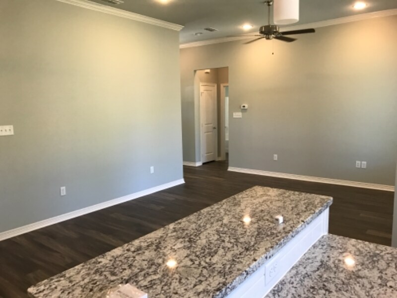 Building Photo - 1737 Austin Dr