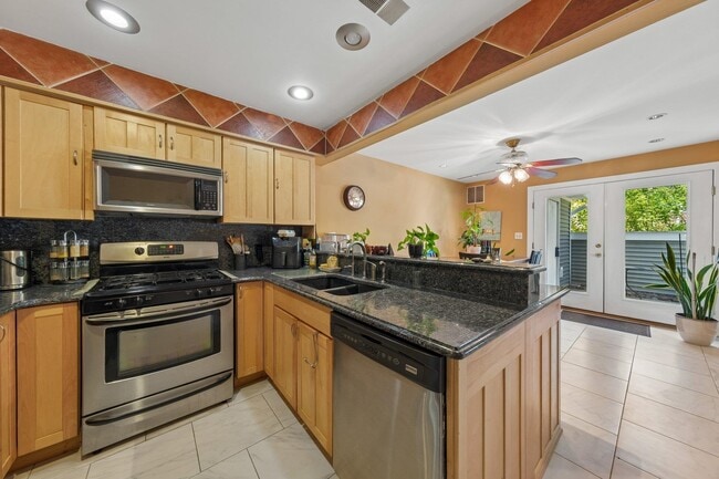 Building Photo - 212 Westchester Ct