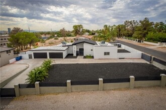 Building Photo - 5785 Edna Ave