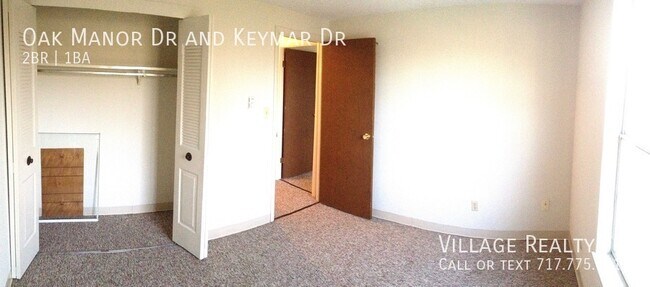 Building Photo - Top Floor! Most utilities included! Large ...