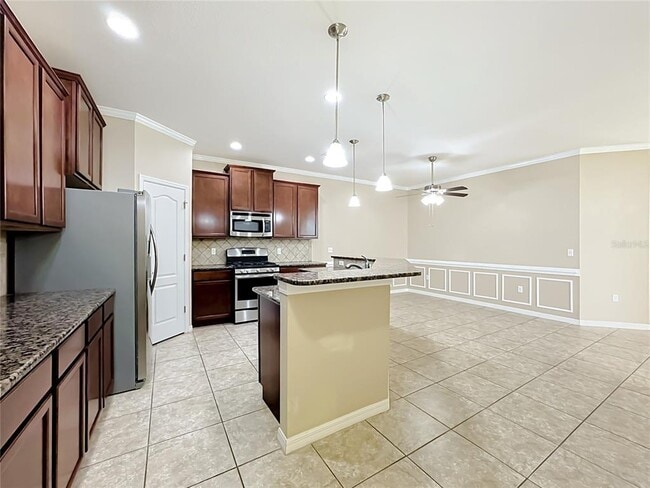 Building Photo - 7434 Surrey Pines Dr