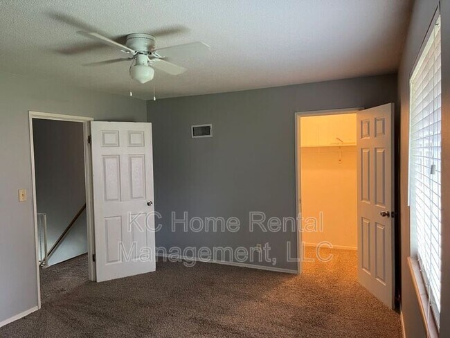 Building Photo - 9338 Bluejacket St