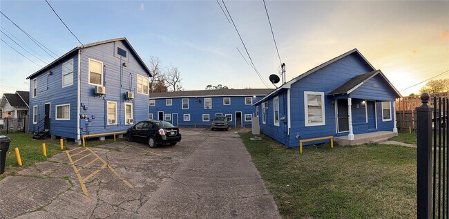 Building Photo - 7018 Avenue F