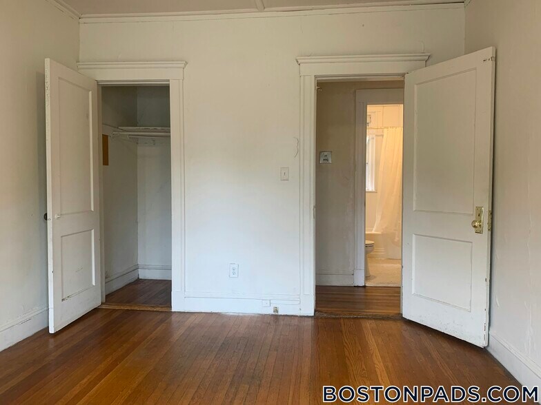 Building Photo - 1179 Boylston St