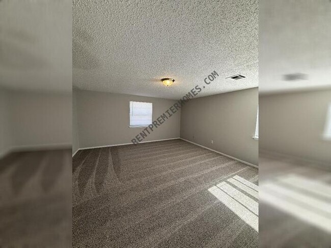 Building Photo - 1064 NW 7th St